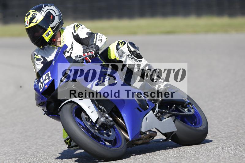 Archiv-2025/49 26.08.2025 Cornu Master School ADR/rot-rouge/64